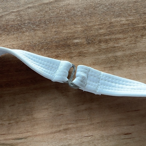 NWT Dippin’ Daisy’s Cheryl Low Cut V-Neck One Piece Bride Bachelorette Vacation - Picture 9 of 16